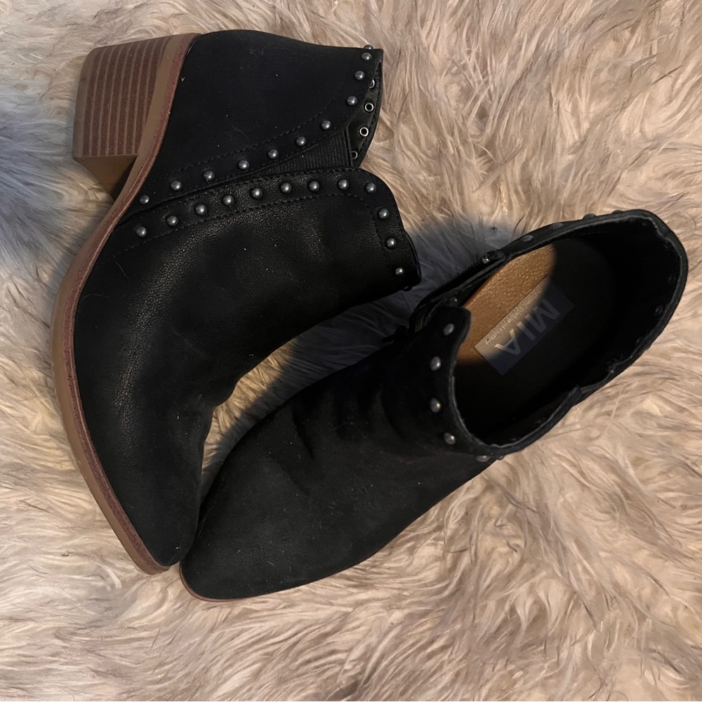 Black Booties